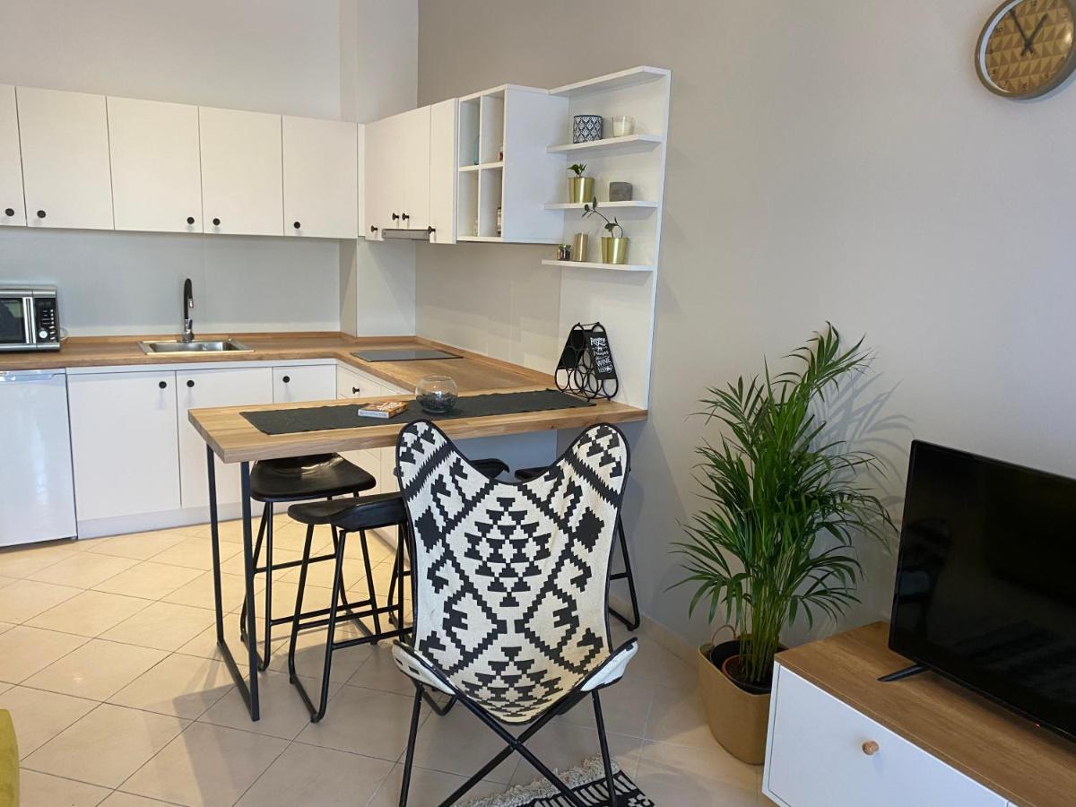 Cheerful 2-Bedroom Apartment In Golem Golem  Eksteriør bilde